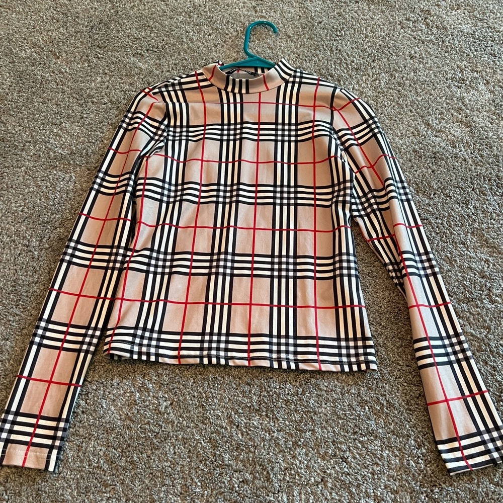 size small long sleeved multi-colored shirt from shein